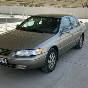 Toyota Camry 1998