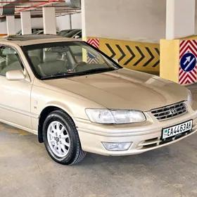 Toyota Camry 2001