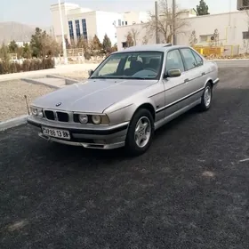 BMW 525 1992