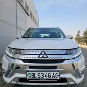 Mitsubishi Outlander 2023