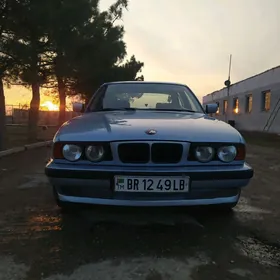 BMW 525 1990