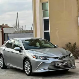 Toyota Camry 2022