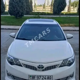 Toyota Camry 2014