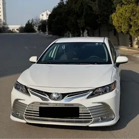 Toyota Camry 2020