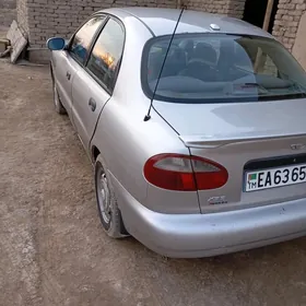 Daewoo Lanos 1999