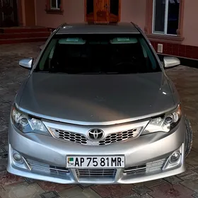 Toyota Camry 2014