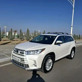 Toyota Highlander 2020