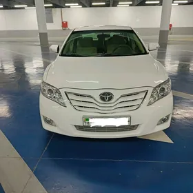 Toyota Camry 2010