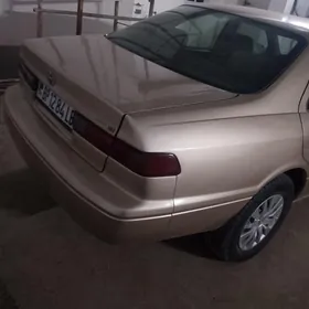 Toyota Camry 1999