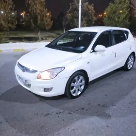 Hyundai Elantra 2010