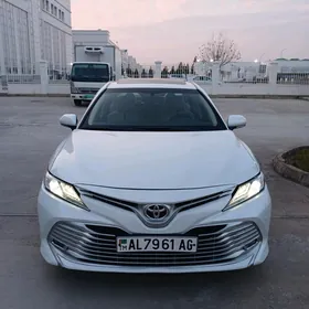 Toyota Camry 2020