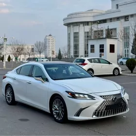 Lexus ES 350 2019