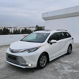 Toyota Sienna 2021