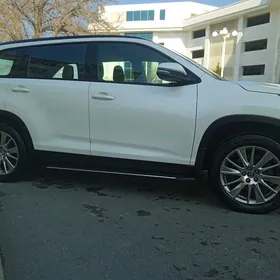 Toyota Highlander 2019