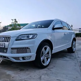 Audi Q7 2011