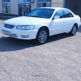 Toyota Camry 1999