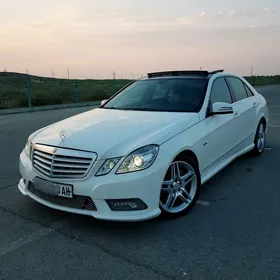 Mercedes-Benz E350 2011