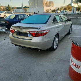 Toyota Camry 2017