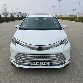 Toyota Sienna 2021