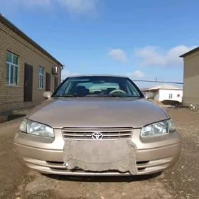 Toyota Camry 1999