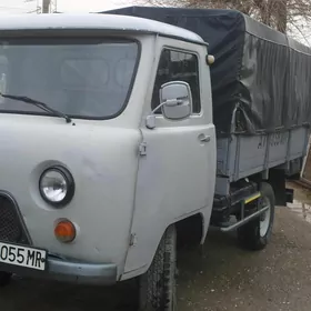 UAZ 452 1999