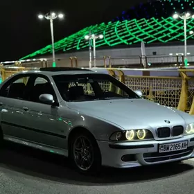 BMW E39 2001