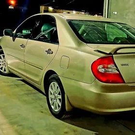 Toyota Camry 2004