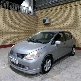 Nissan Versa 2008