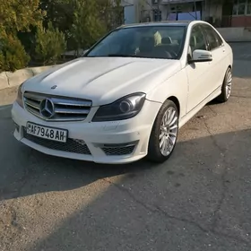 Mercedes-Benz C300 2010