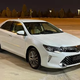 Toyota Camry 2017