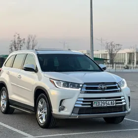 Toyota Highlander 2019