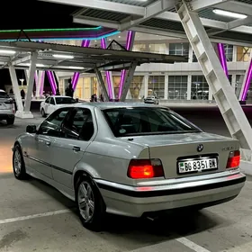 BMW 320 1992