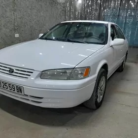 Toyota Camry 1997