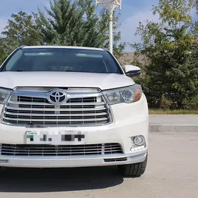 Toyota Highlander 2015