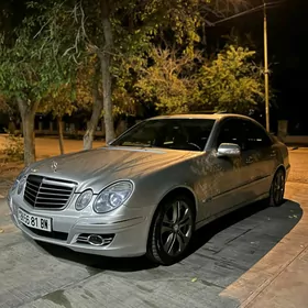 Mercedes-Benz E320 2003