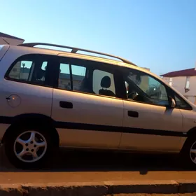 Opel Zafira 1999