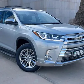 Toyota Highlander 2019