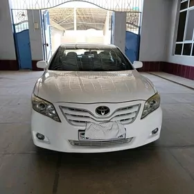 Toyota Camry 2011