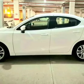 Toyota Yaris iA 2018