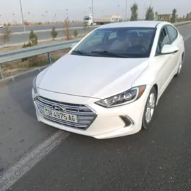 Hyundai Elantra 2018