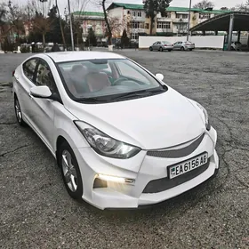 Hyundai Elantra 2012