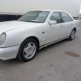 Mercedes-Benz E420 1997