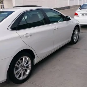 Toyota Camry 2017