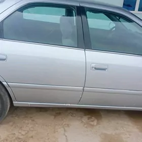 Toyota Camry 2000