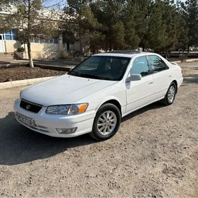 Toyota Camry 2001