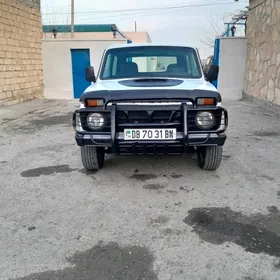 Lada Niva 2003