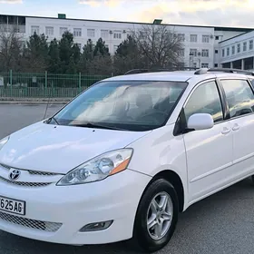 Toyota Sienna 2008