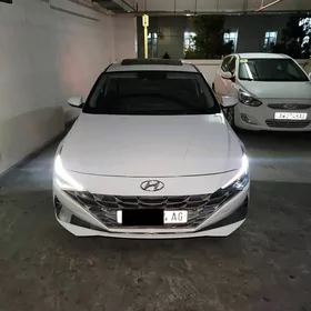 Hyundai Elantra 2021