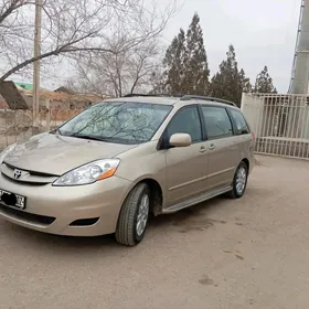 Toyota Sienna 2006