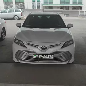 Toyota Camry 2018